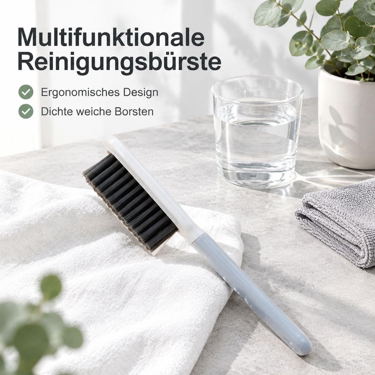 Multifunktionale Schuh- und Wäschebürste