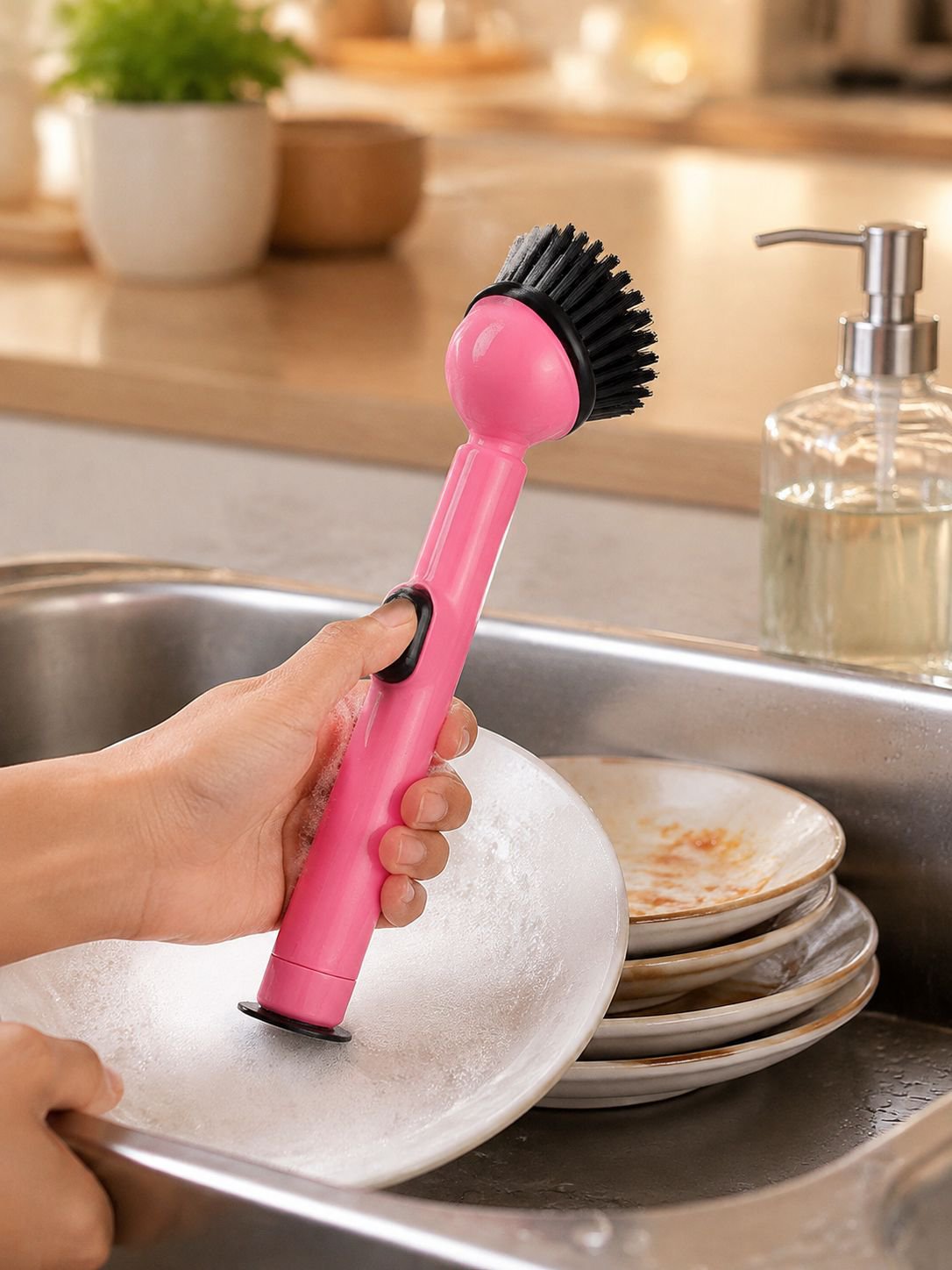 Ergonomic long handle for easy reach cleaning tasks