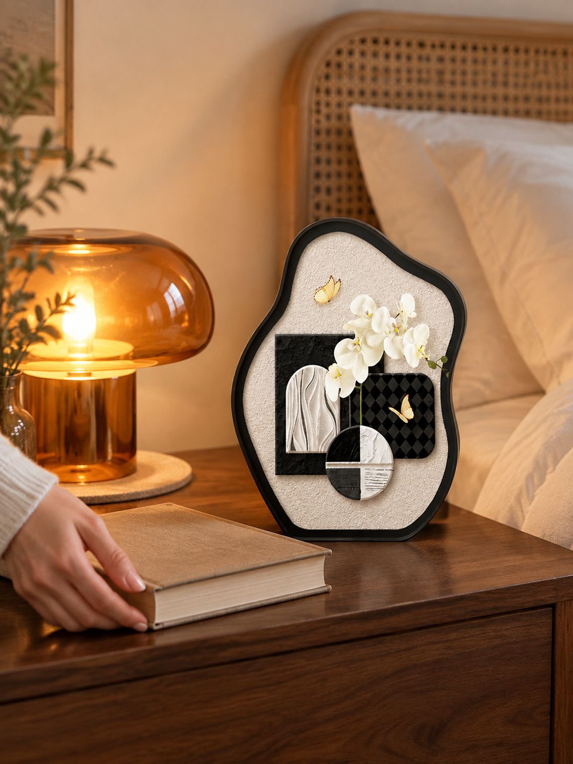 Cuadro decorativo con orquídeas y mariposas