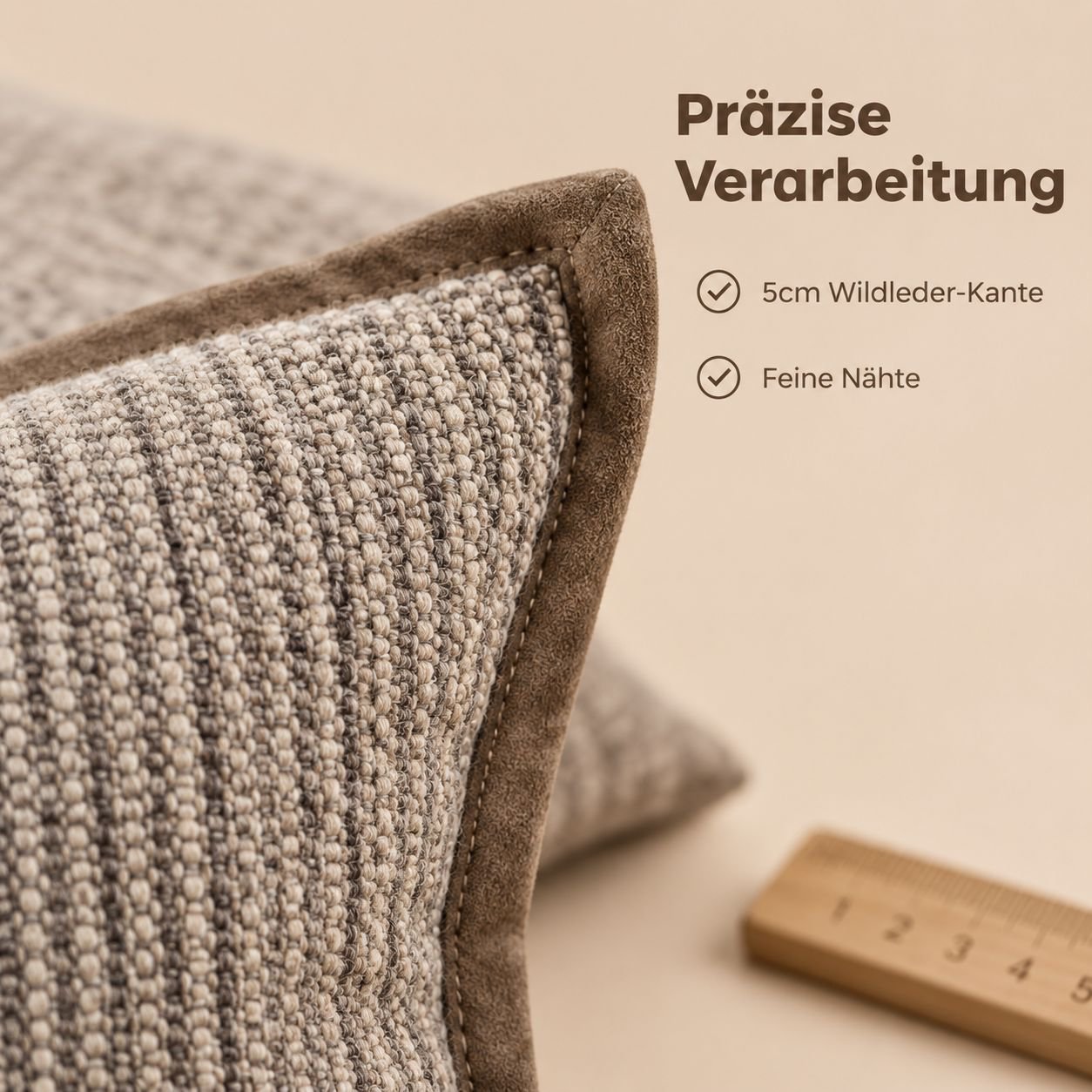 Minimalistisches Kissen/Lendenkissen im Wabi-Sabi-Stil in Braun