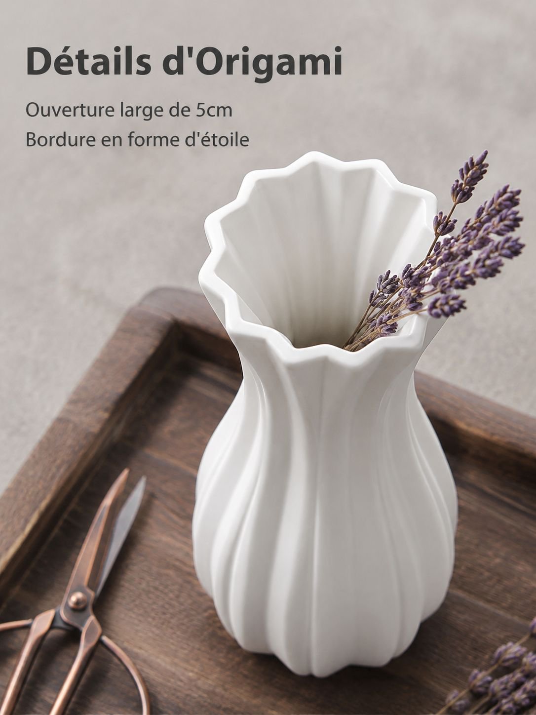 Vase sur pied en plastique style français avec fleurs artificielles rétro pour décoration intérieure