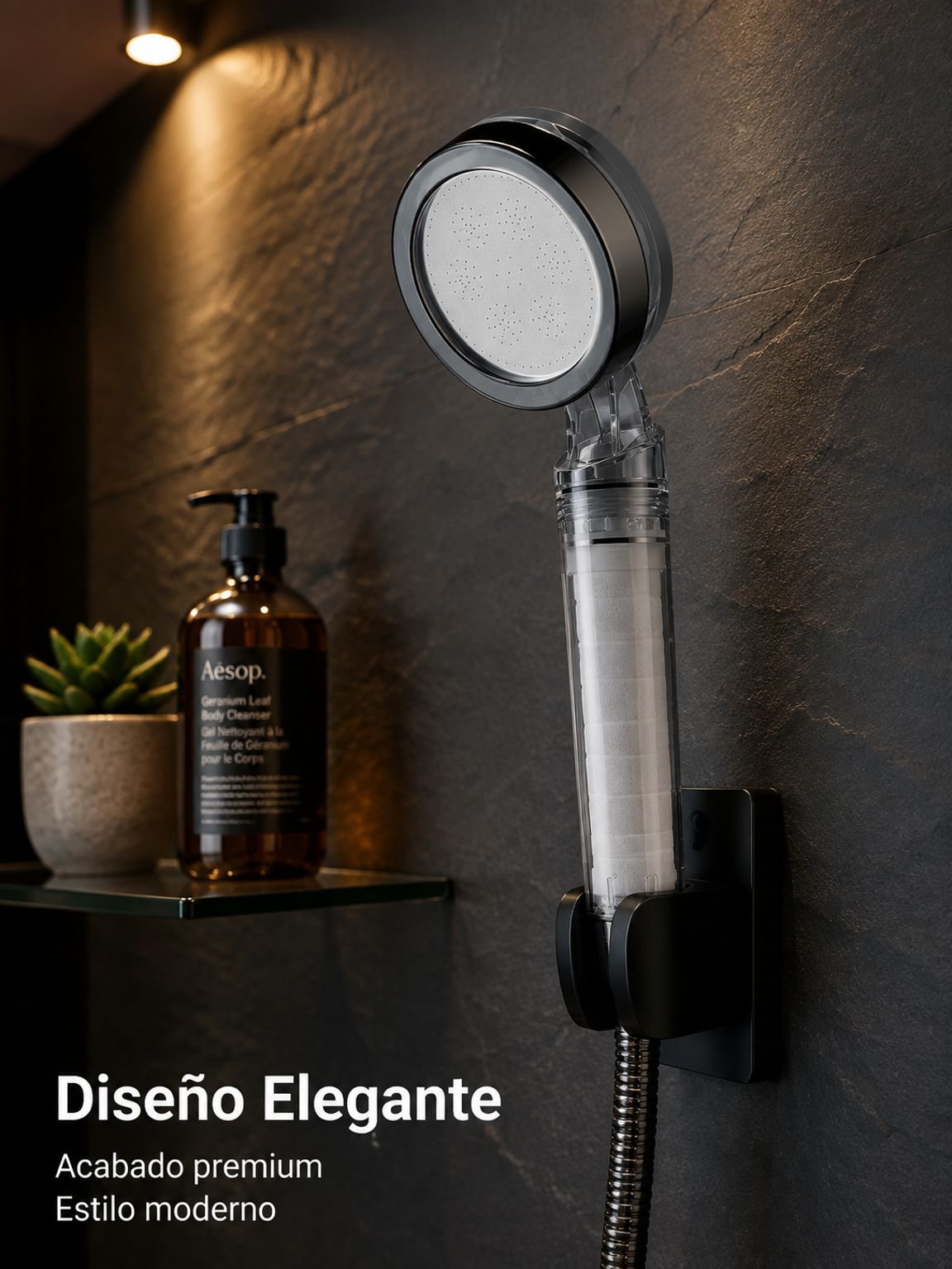 Regadera moderna con diseño ergonómico y filtro