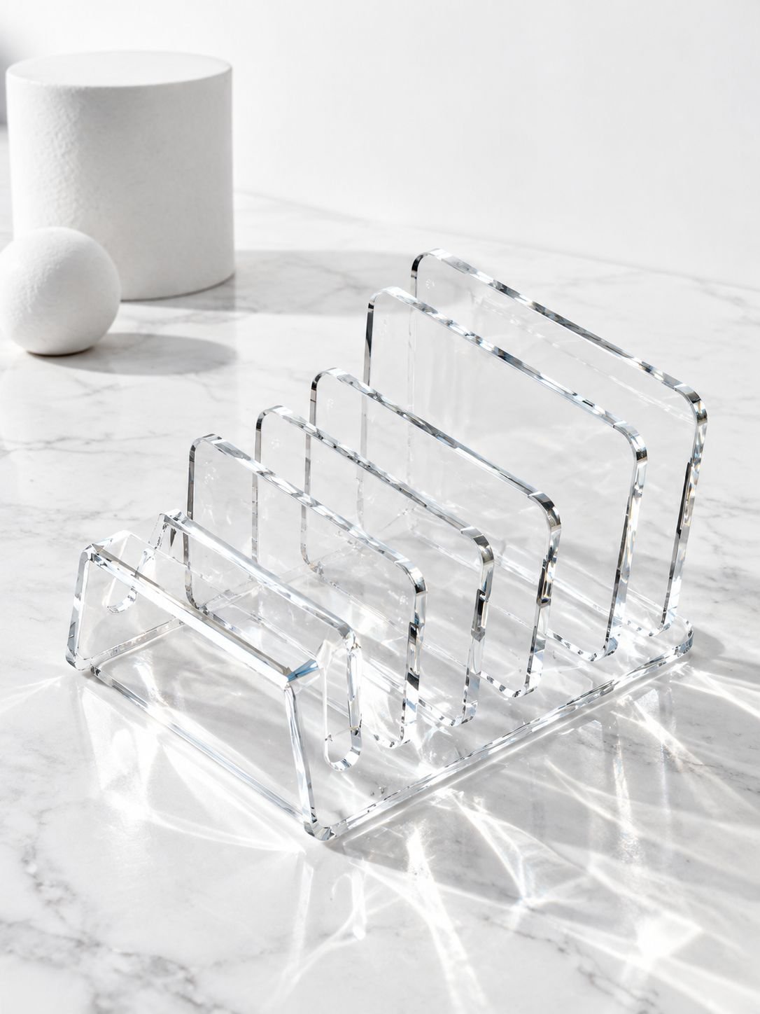 Acryl Organizer als praktische Handy Aufbewahrung
