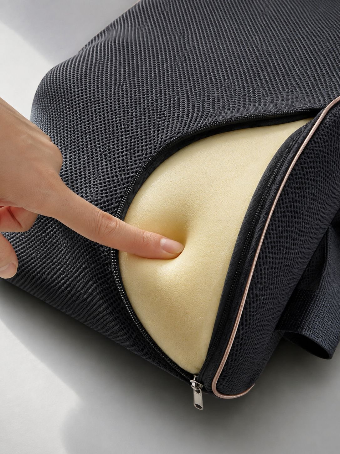 Komfortables Memory-Foam-Kissen als Geschenkidee