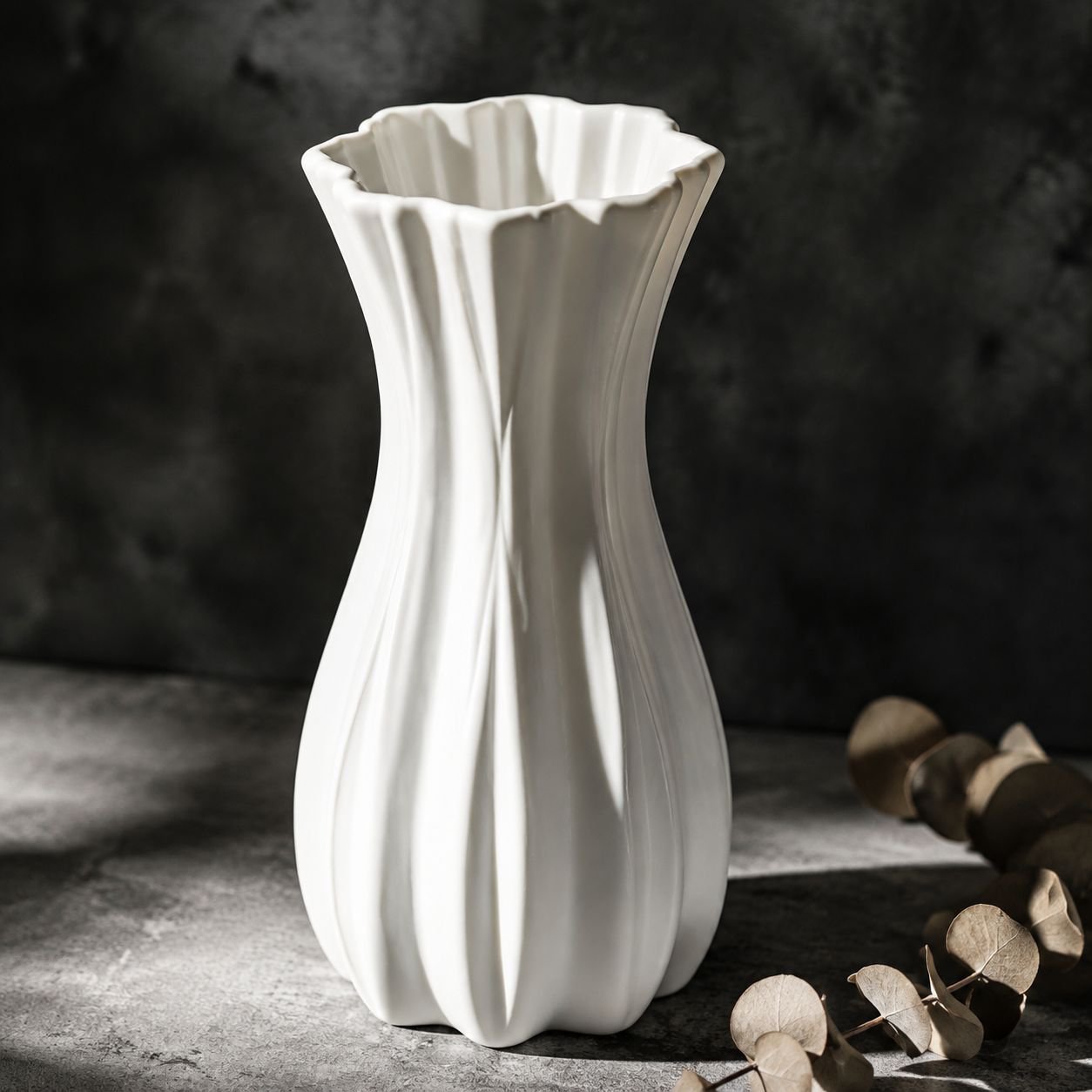 Vase pour fleurs artificielles style ancien