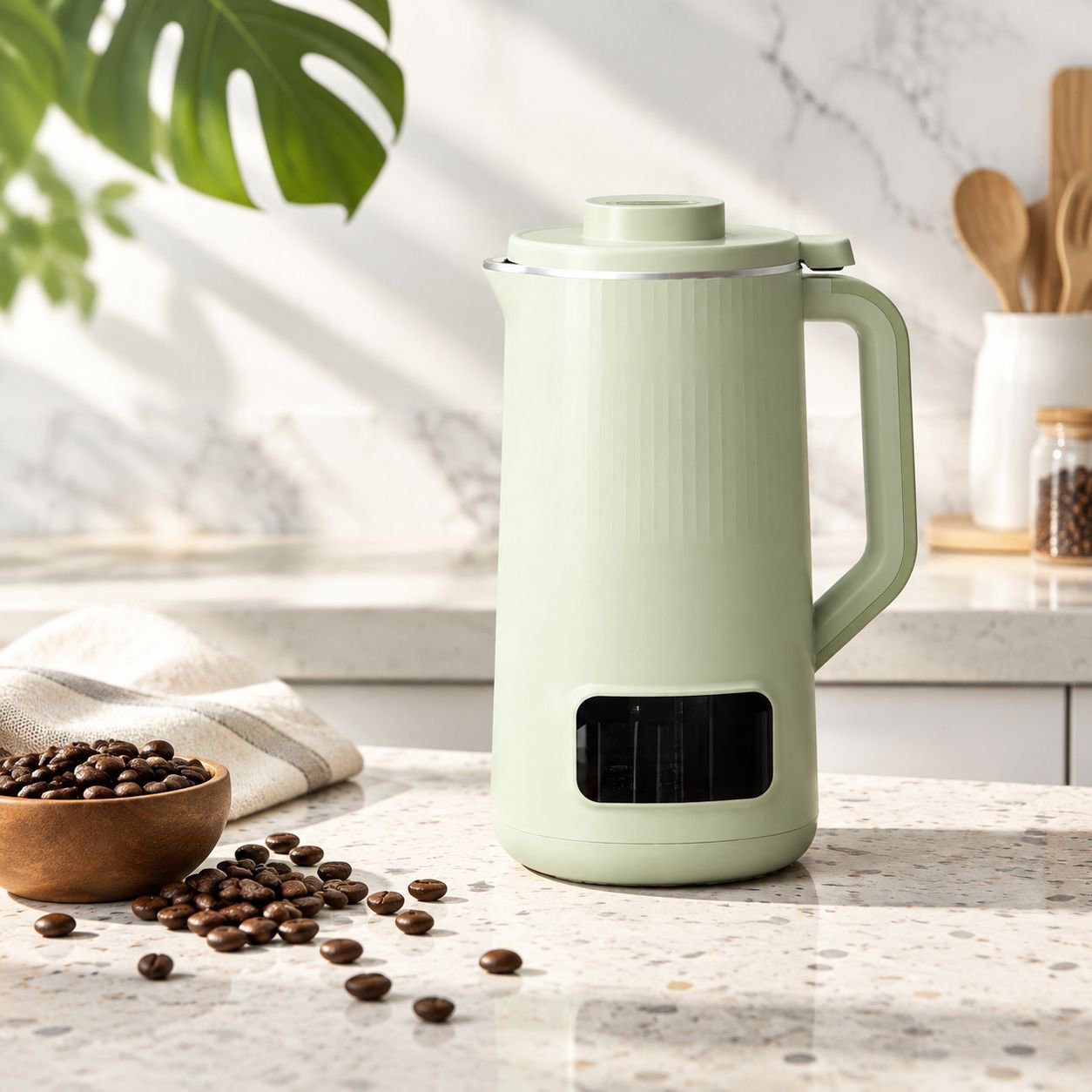 Small Household Mini Blender with High-Speed Grinding