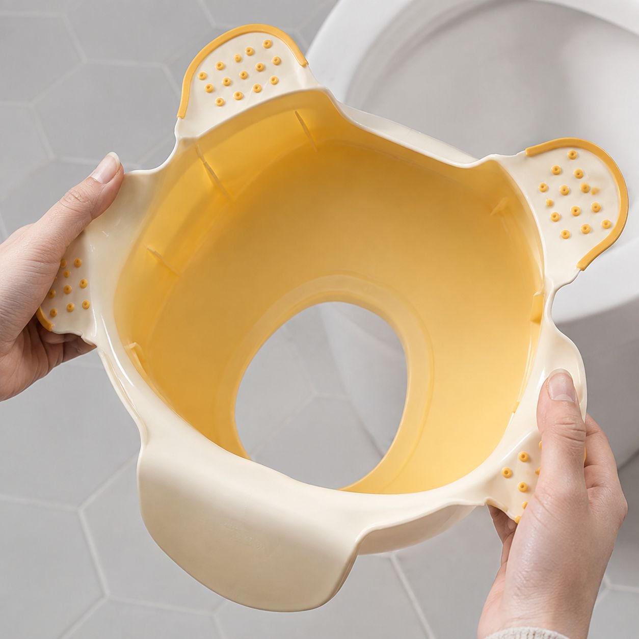 Fácil instalación del asiento de inodoro infantil
