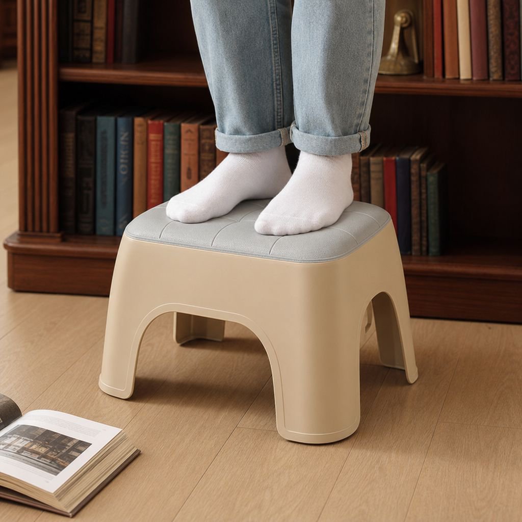 Children's Plastic Non-slip Stool, Shoe Changing Footrest, Small Home Bench