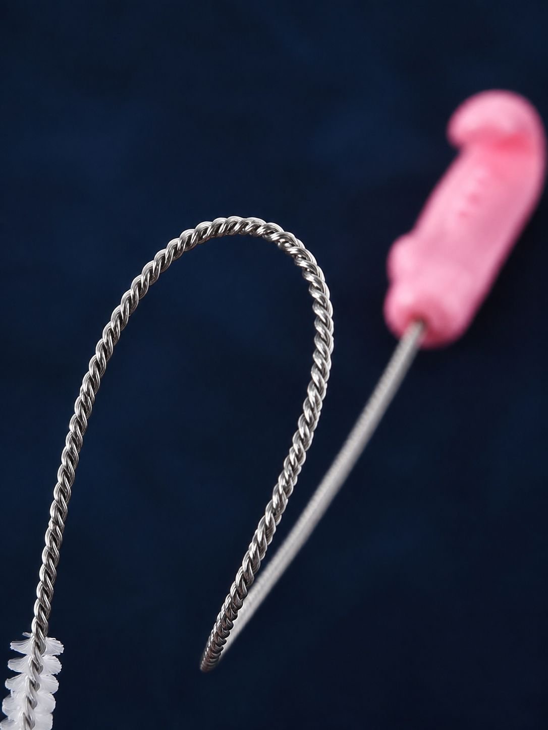 Durable bristles of the JMY-Crocodile brush