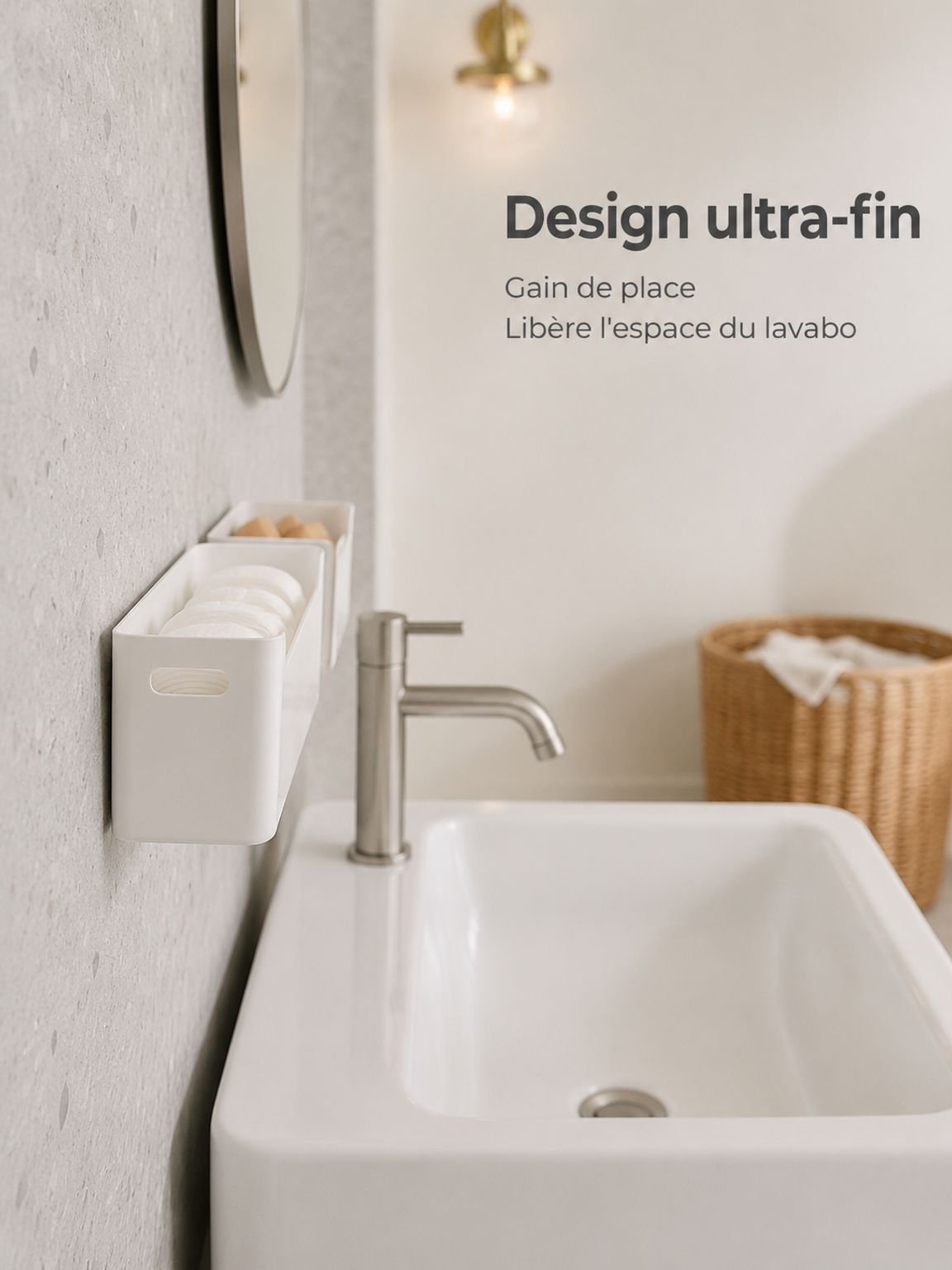 Boîte de rangement robuste fixée au mur de la salle de bain