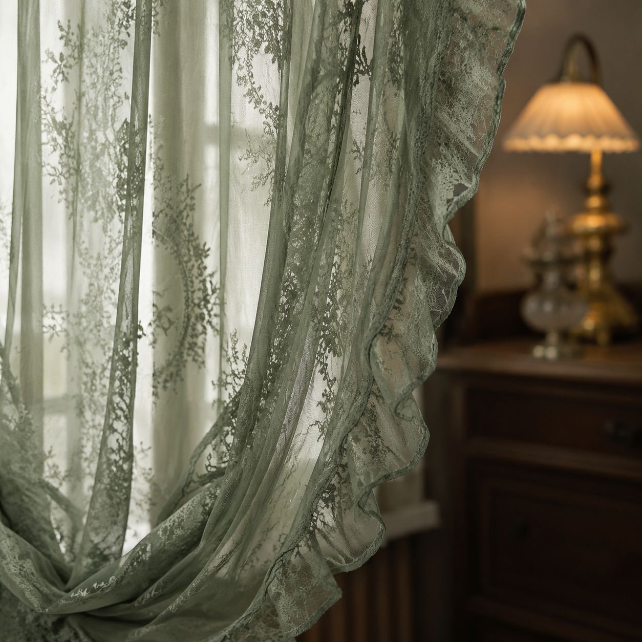 Romantische halbverdunkelnde Spitzen-Gardine mit Rüschen für Landhausstil Wohnzimmer