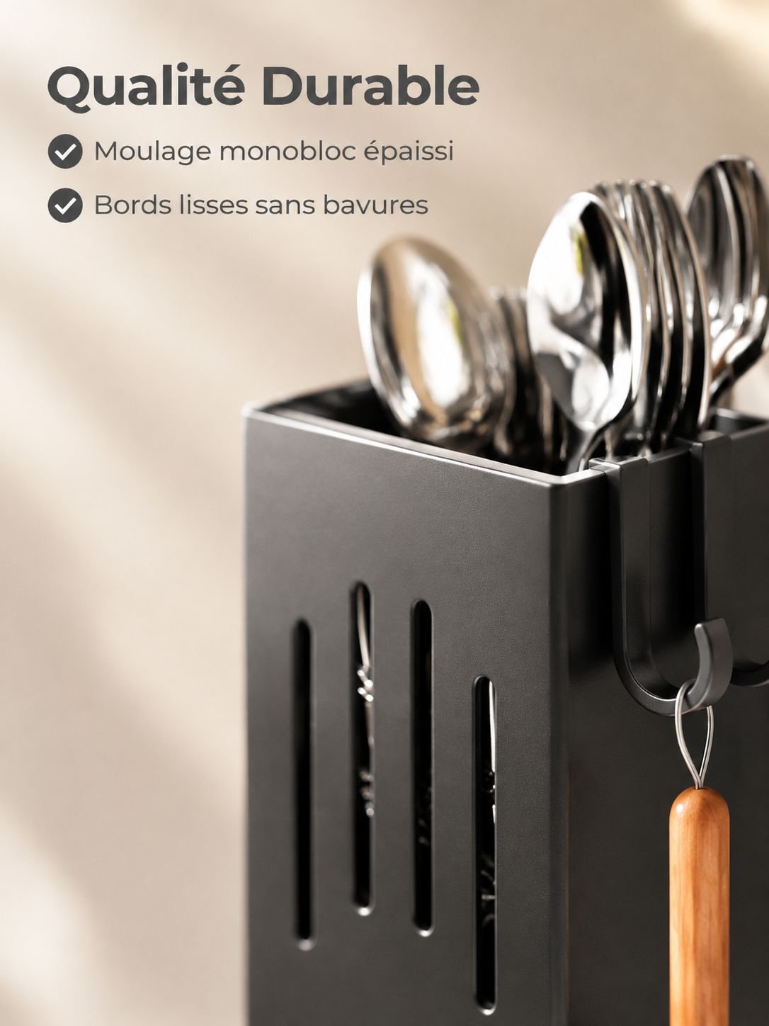 Solution de rangement mural pour couverts de cuisine