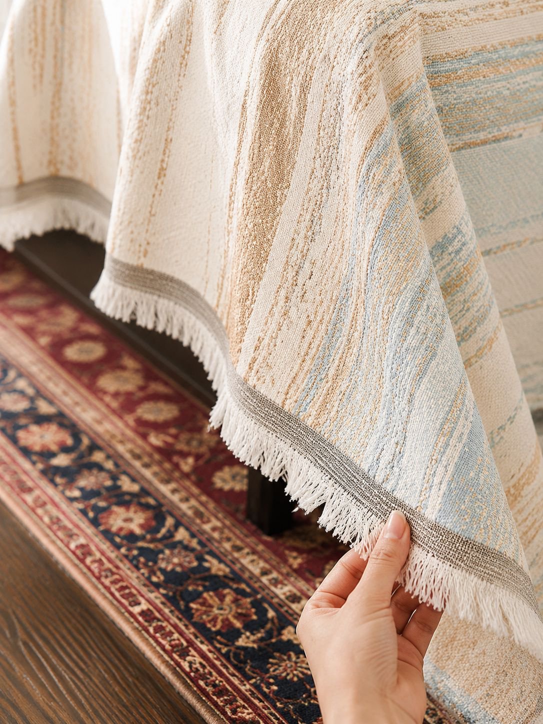 Machine washable gradient sofa slipcover for home
