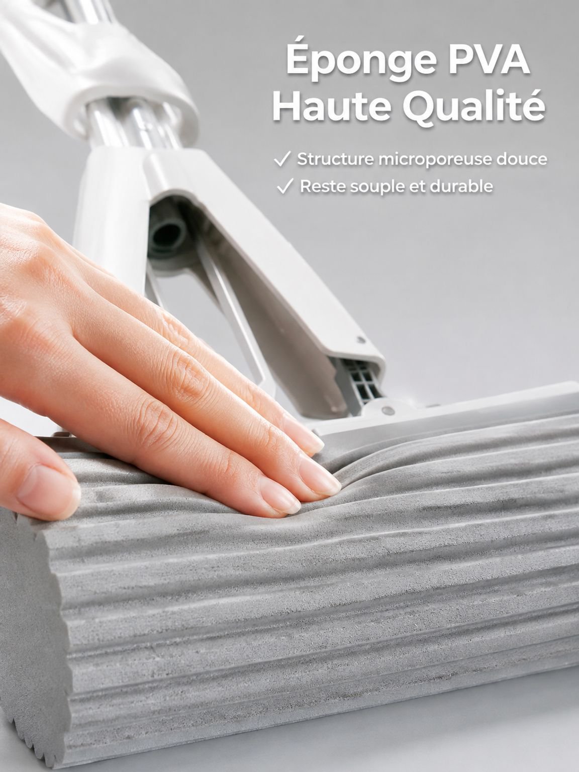 Détail de la texture absorbante de la serpillière éponge pliable