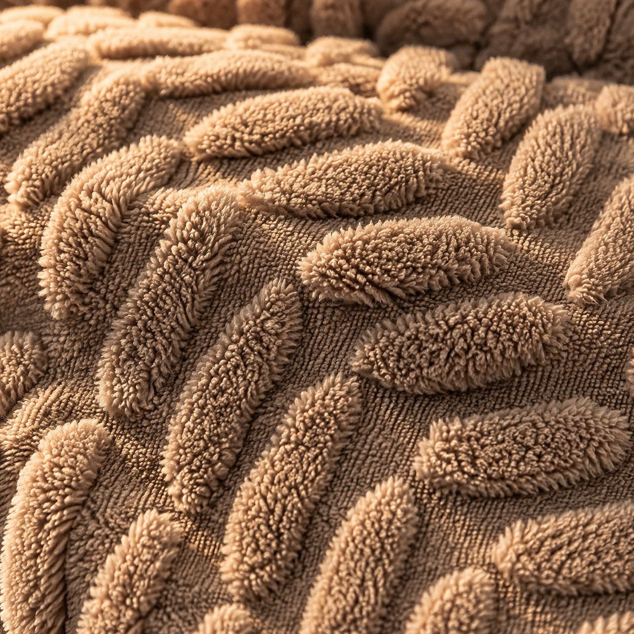 Thick Double-Sided Jacquard Velvet Blanket for Autumn and Winter, Warm and Comfortable