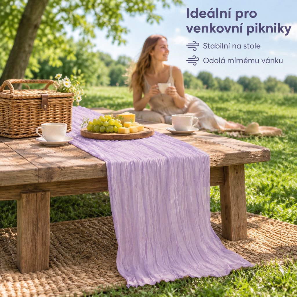 Světle fialový skládaný tylový běhoun