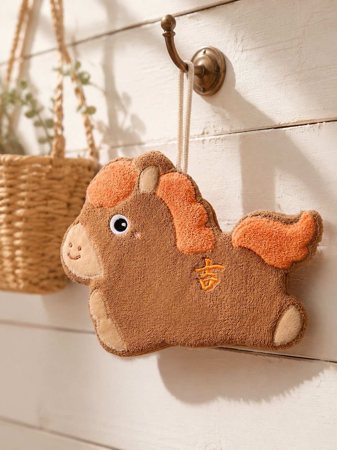 JMY animal hand towel with cartoon horse design