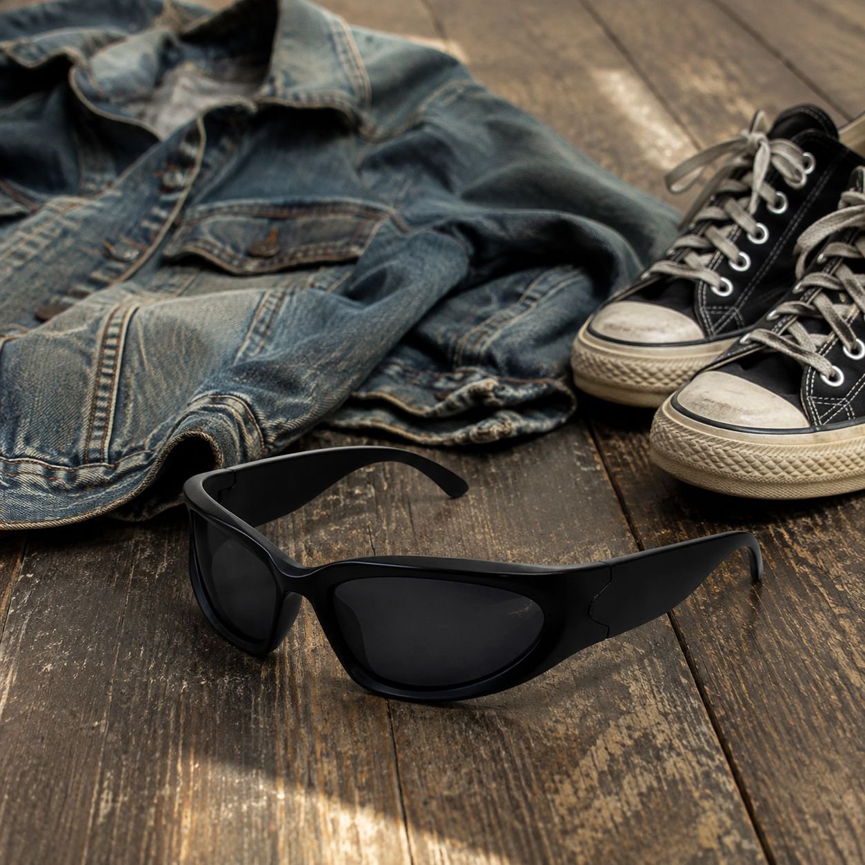 High-end trendy sunglasses with YK style