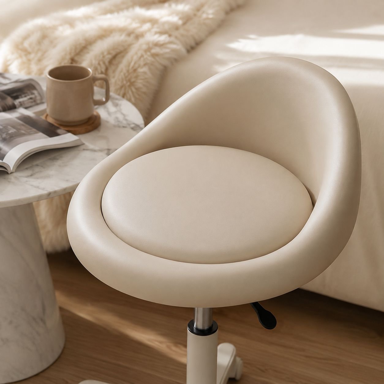Girls’ Bedroom Cream-Style Makeup Chair with Low Back