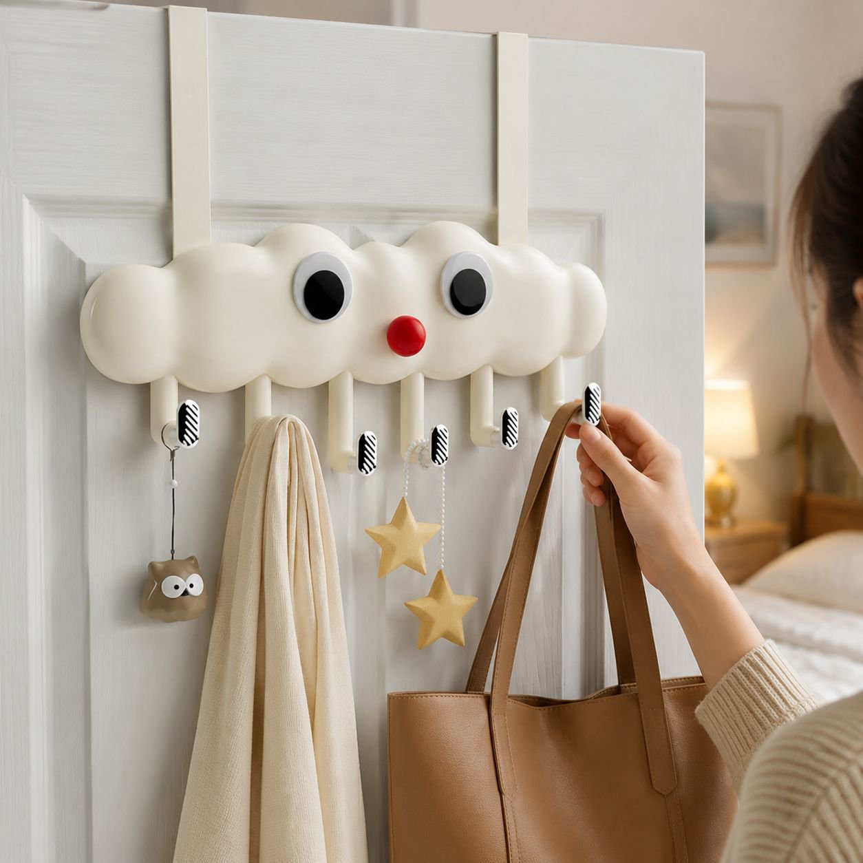 Space-saving organizer hook for towels and hats