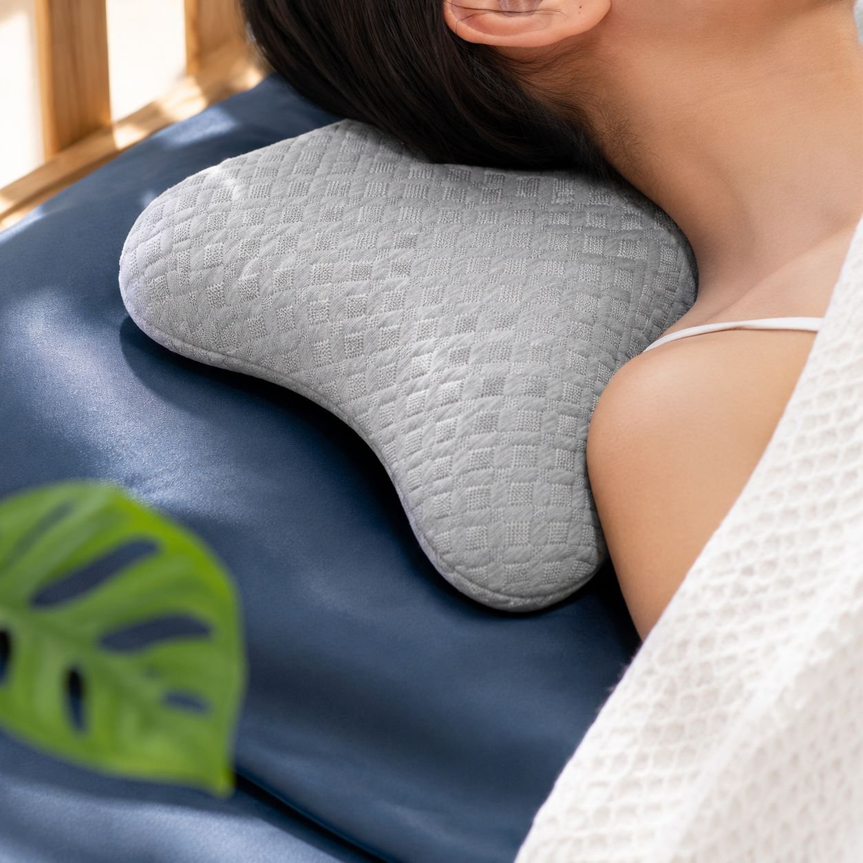 Elderly Ear Pillow Single Hole High Quality Cotton Polyester Filling