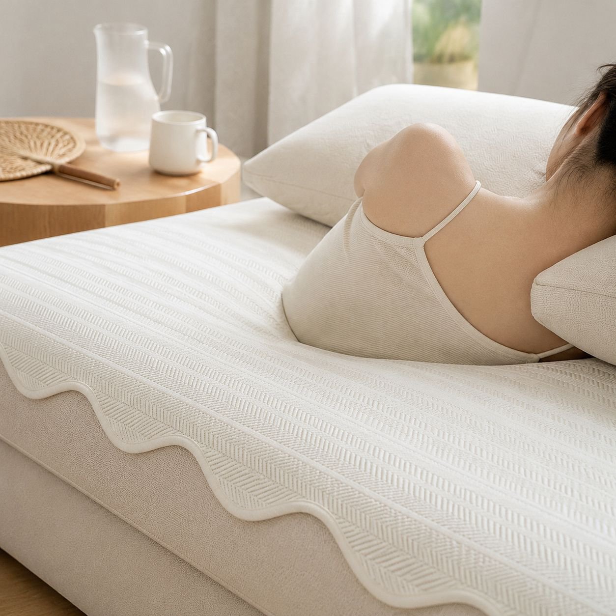 Anti-Skid Backing of Ice Silk Sofa Cover