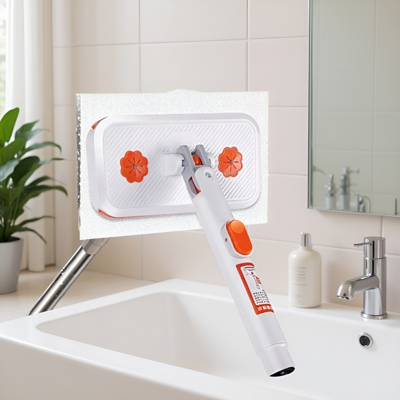 Trapeador con paño limpio y ordenado, herramienta conveniente para limpiar pisos