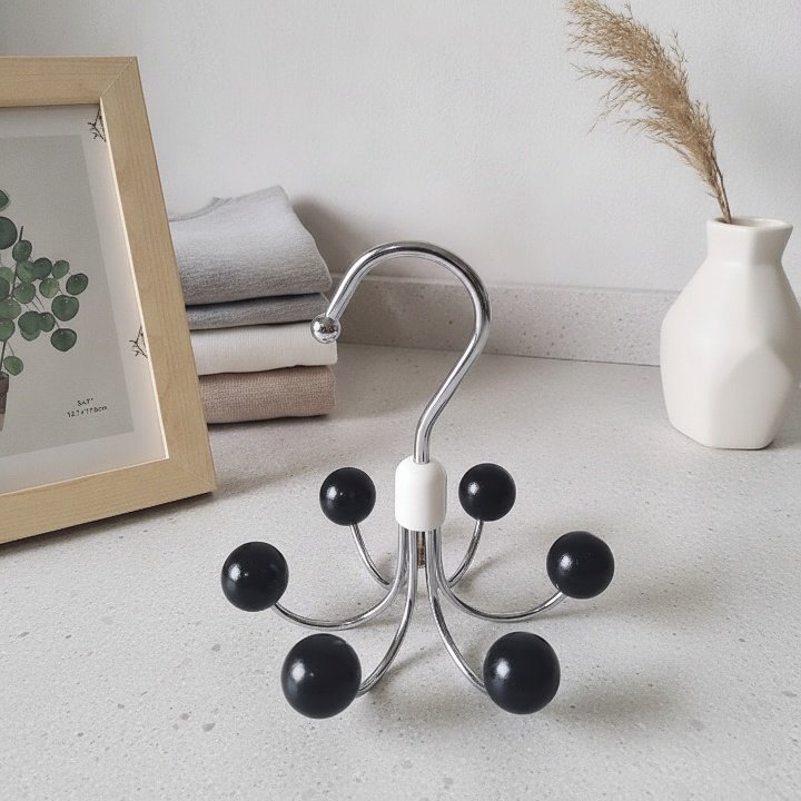 Rotatable 6-Claw Hook Organizer