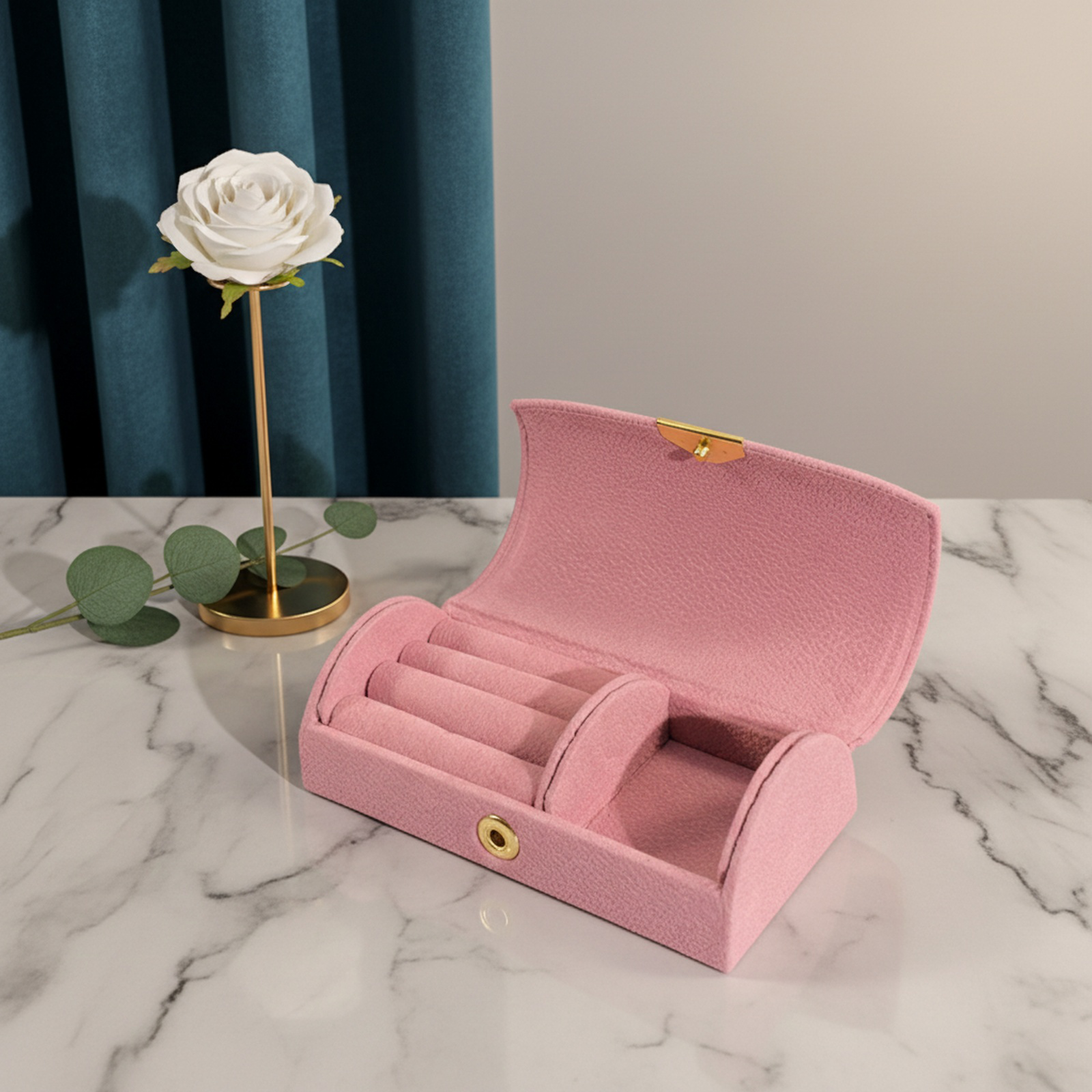 Boîte de rangement pour bijoux en velours ornée de perles