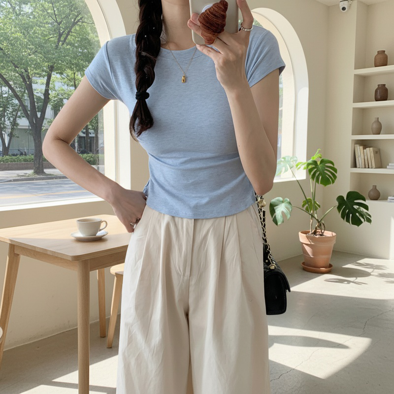 ドーパミンコーデにぴったりなフリル袖シャツ