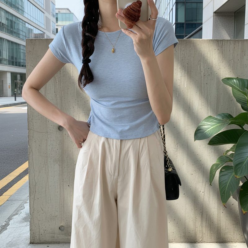 夏のドーパミンコーデスリム見えTシャツ