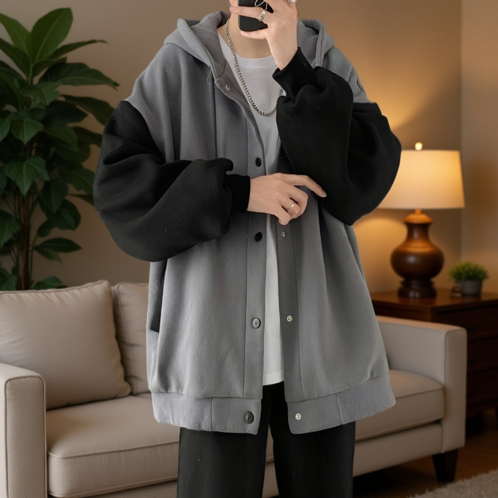 ルーズフード付きメンズスウェットカップル着用