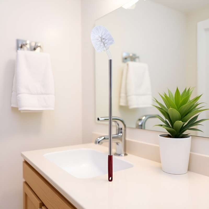 360度回転ブラシでバケツ清掃