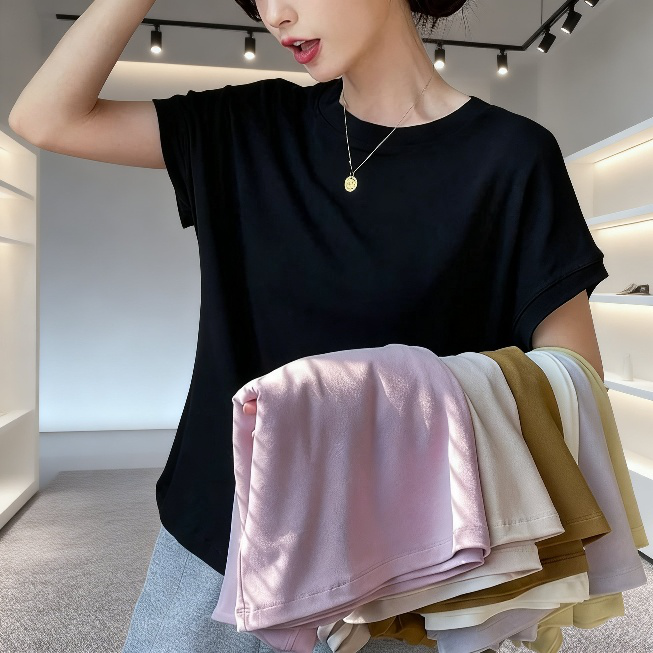 スタイリッシュなレディースバットウィングスリーブTシャツ
