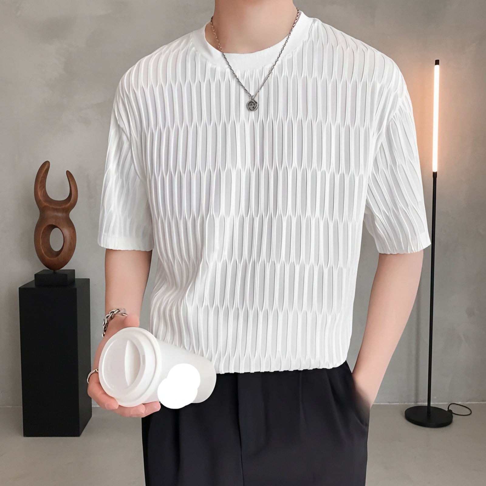 通気性抜群のメンズ半袖Tシャツ