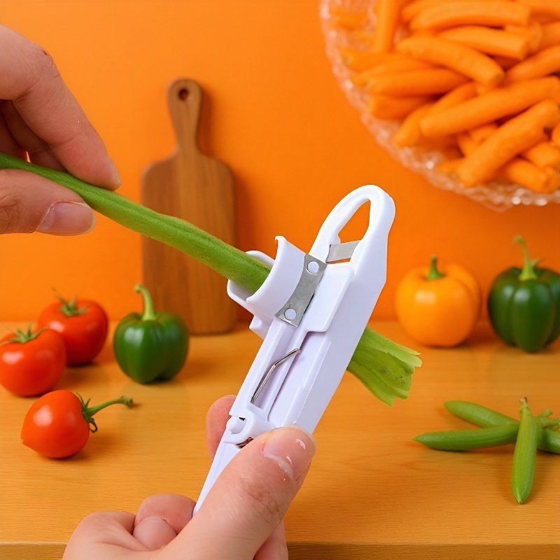 豆シュレッダーで細かく豆を刻む調理シーン