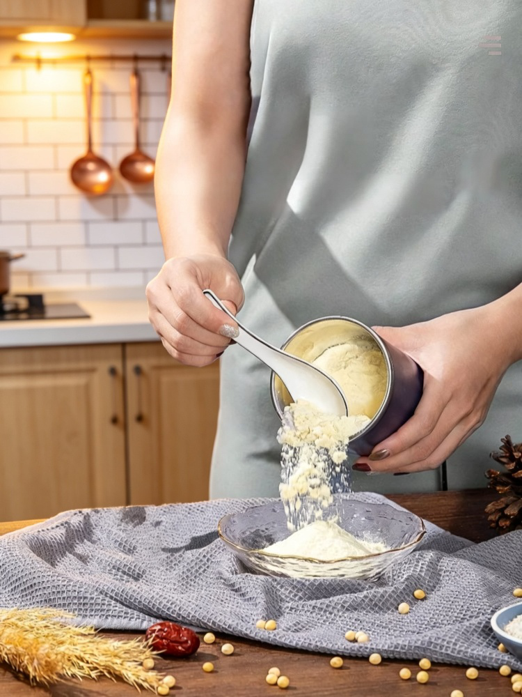 Electric mill for nuts, seeds, and herbs