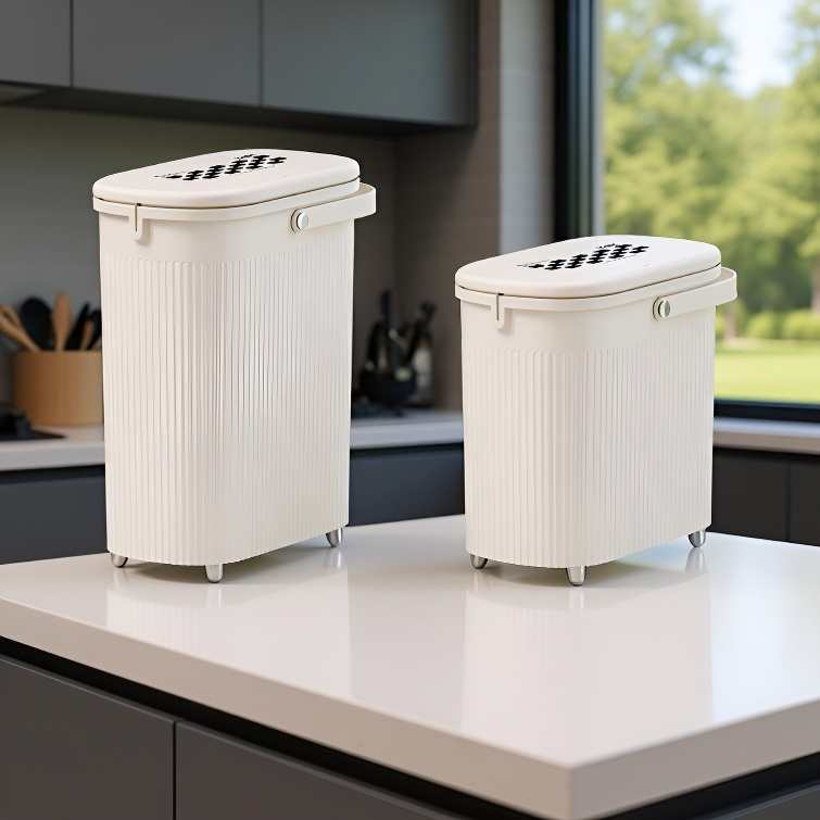 大容量フタ付きゴミ箱 
