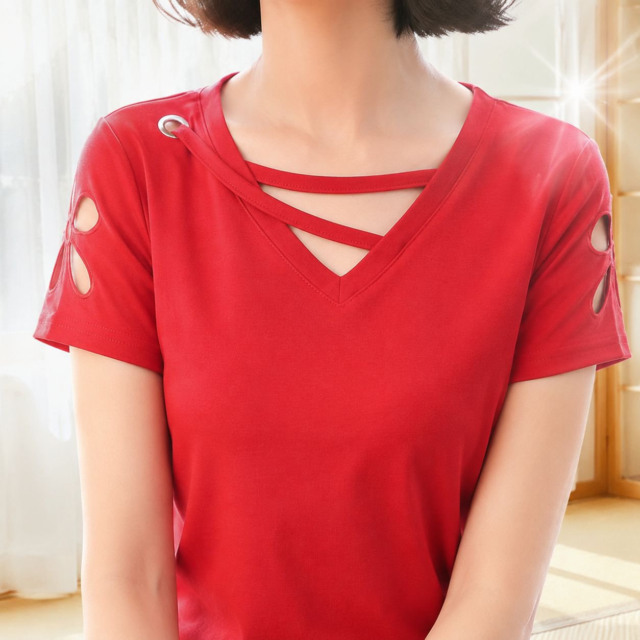 夏用刺繍入り透かし彫りVネックゆったりレディース半袖Tシャツ