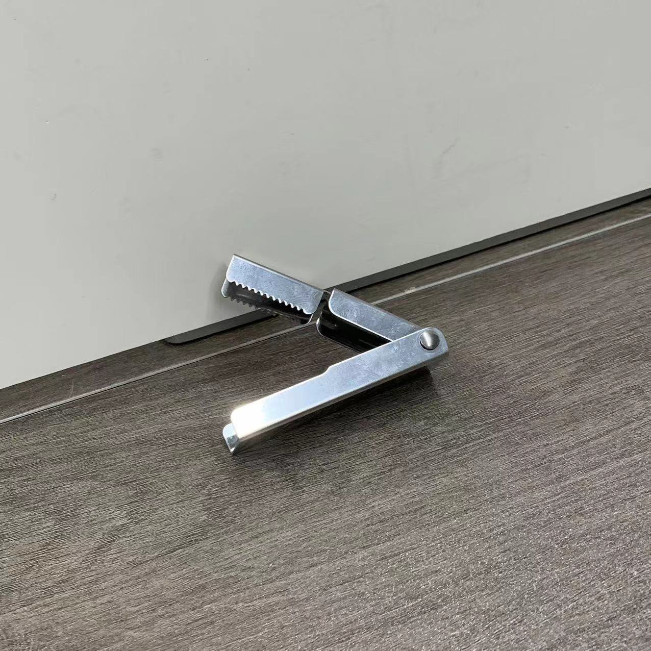 シュリンプピーラー