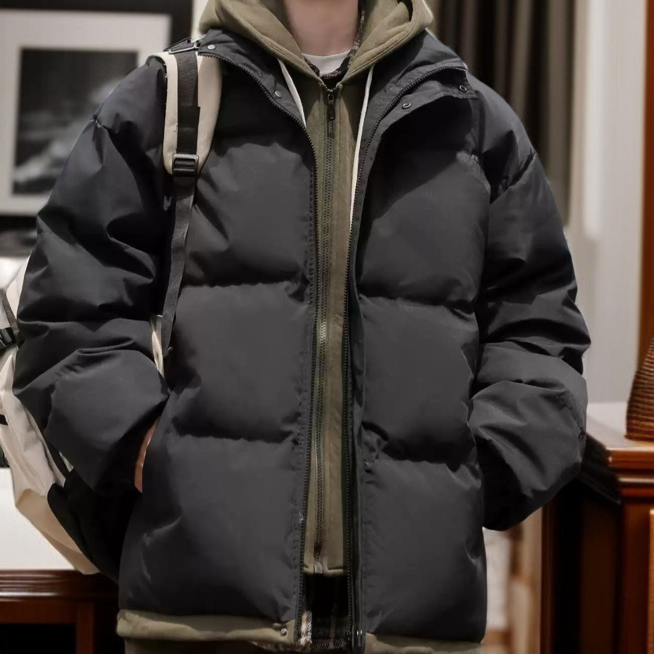 フェイクツーピースデザインのパン型コート