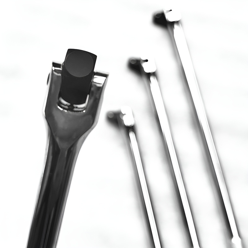 操作を容易にする延長レンチ付きのユニバーサルアダプター