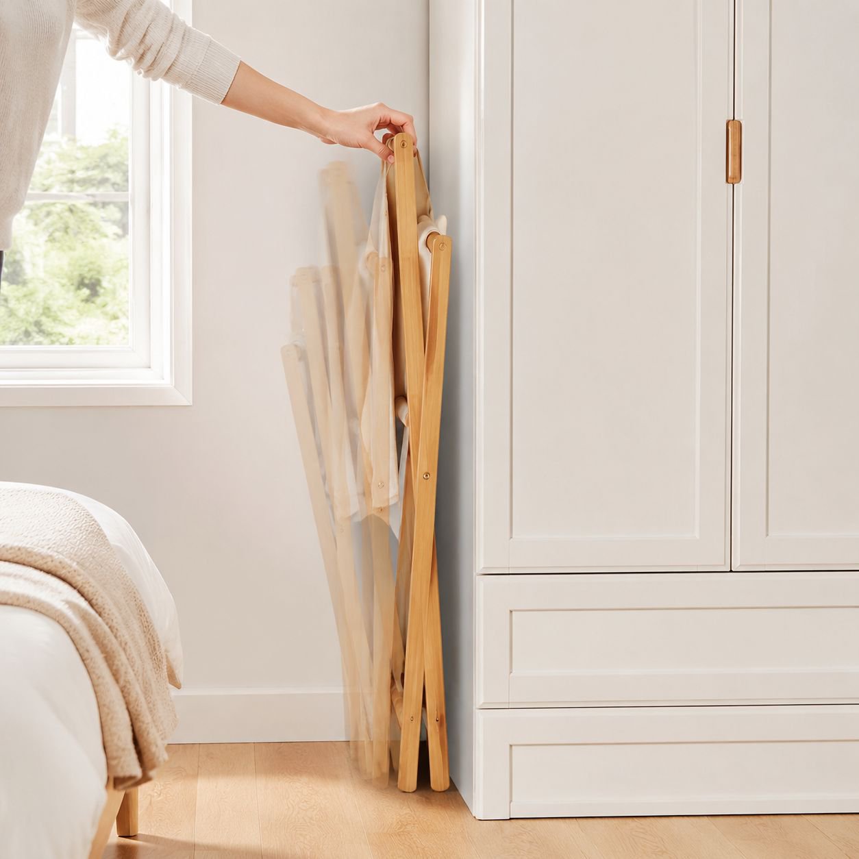 Simple Bamboo Indoor Clothes Rack, Foldable and Odorless