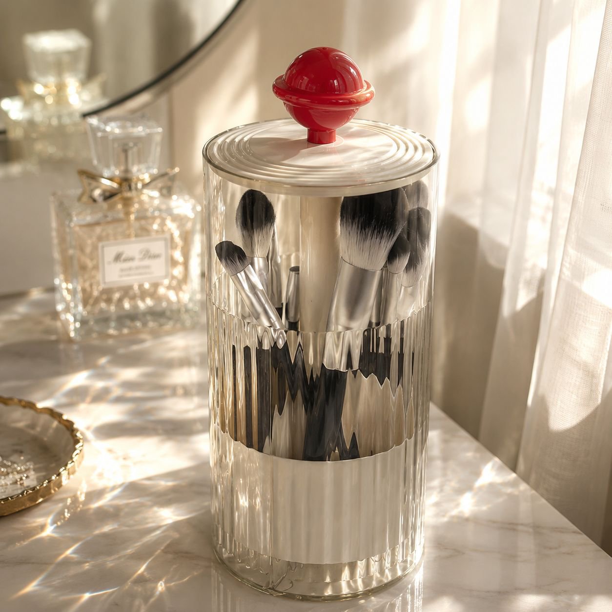 Boîte de rangement à élévation automatique pour pinceaux de maquillage