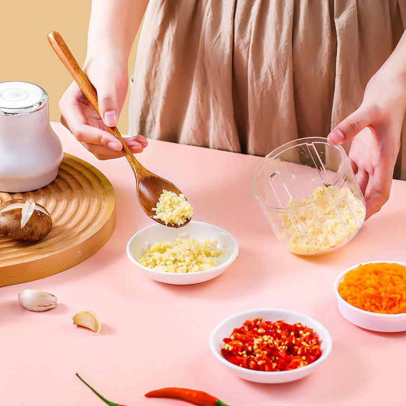 Elektryczna prasa do czosnku