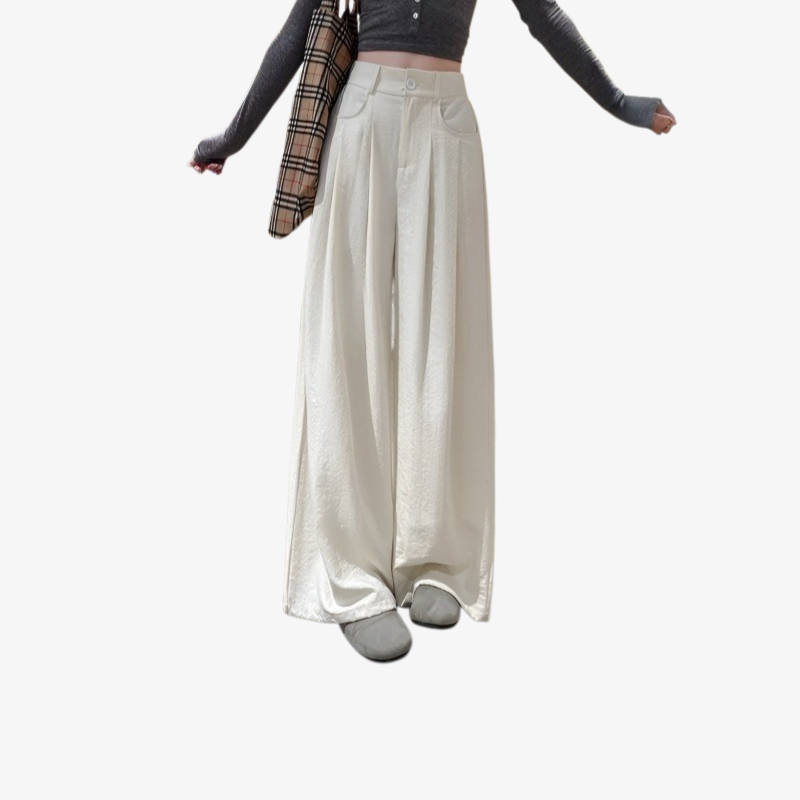 정장바지로 연출한 와이드 팬츠