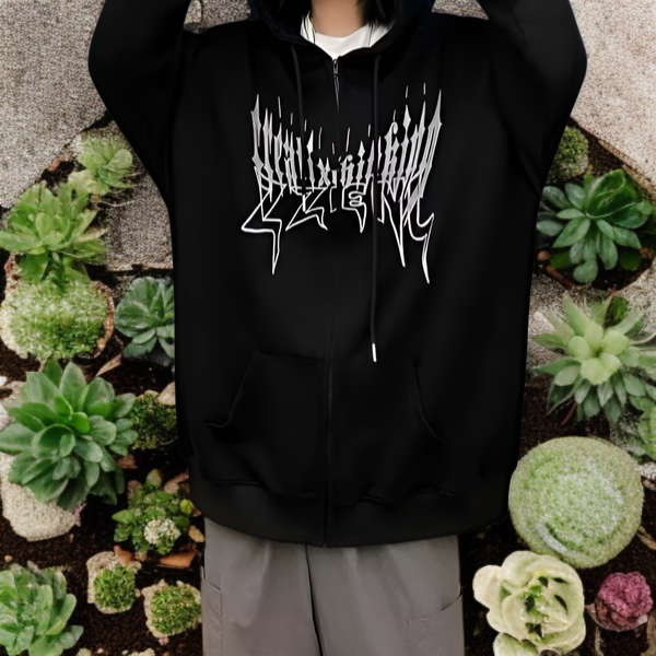 ゆったりシルエットのレタープリントスウェットジャケット