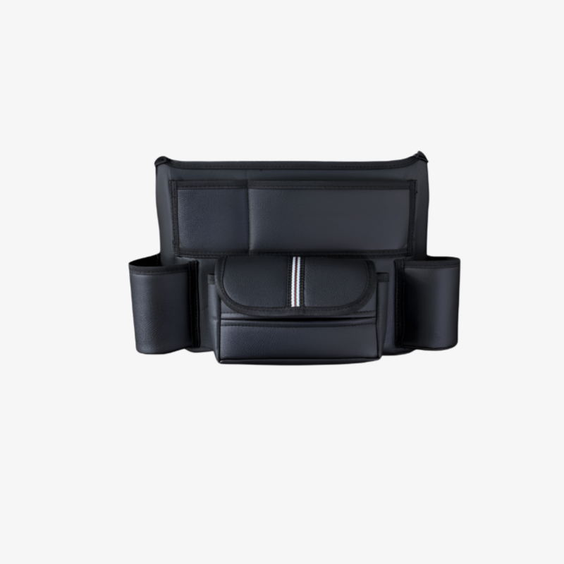 車用収納バッグの大容量ポケット詳細