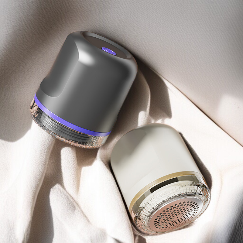 コンパクトで持ち運び便利な毛玉取り器