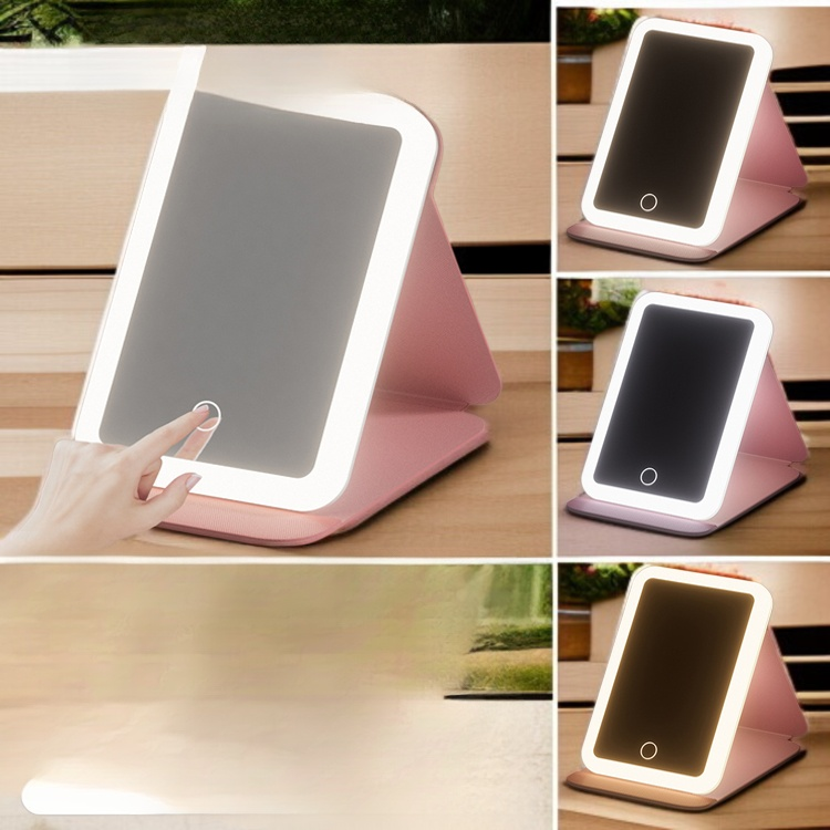 보광밴드가 장착된 탁상용 휴대용 화장거울 사용 예시